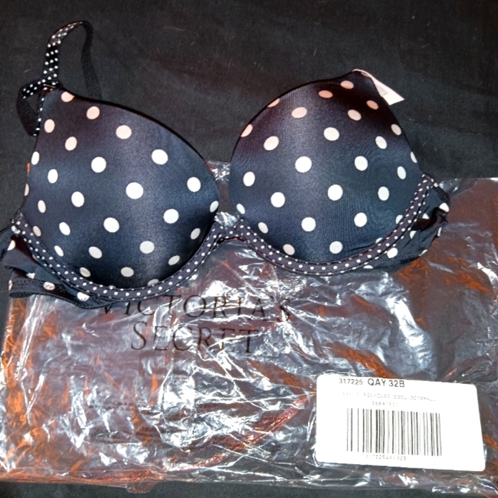 Victoria's secret T-shirt bra